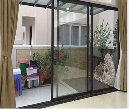 Cửa lưới chống muỗi ban công