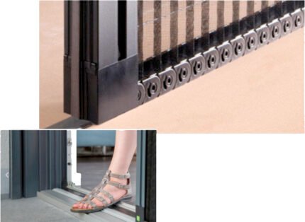 Cửa lưới chống muỗi dạng xếp không ray dưới bánh xe đồng 1