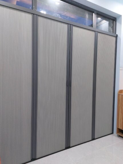 Vách ngăn rèm tổ ong hệ xếp xích 1