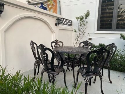 Bàn ghế sân vườn nhôm đúc D90